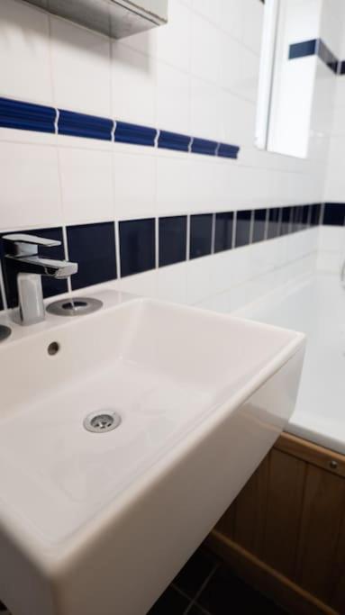 Cosy Cottage In Central Reading Free Parking & Fast Wifi Extérieur photo